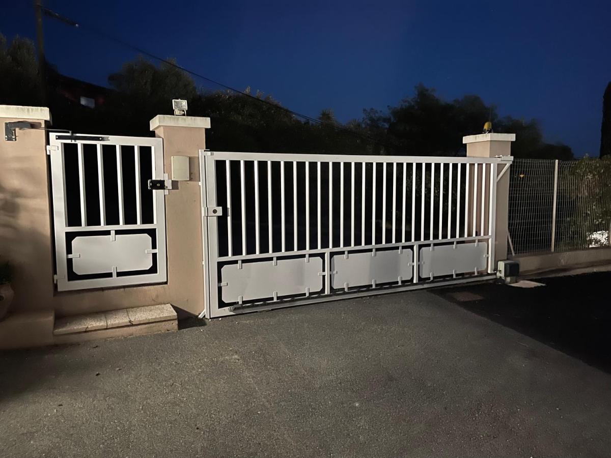 Oustaou Di Ercole Apartment Bormes-les-Mimosas Bagian luar foto